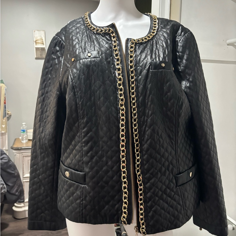 Short stylish black jacket
